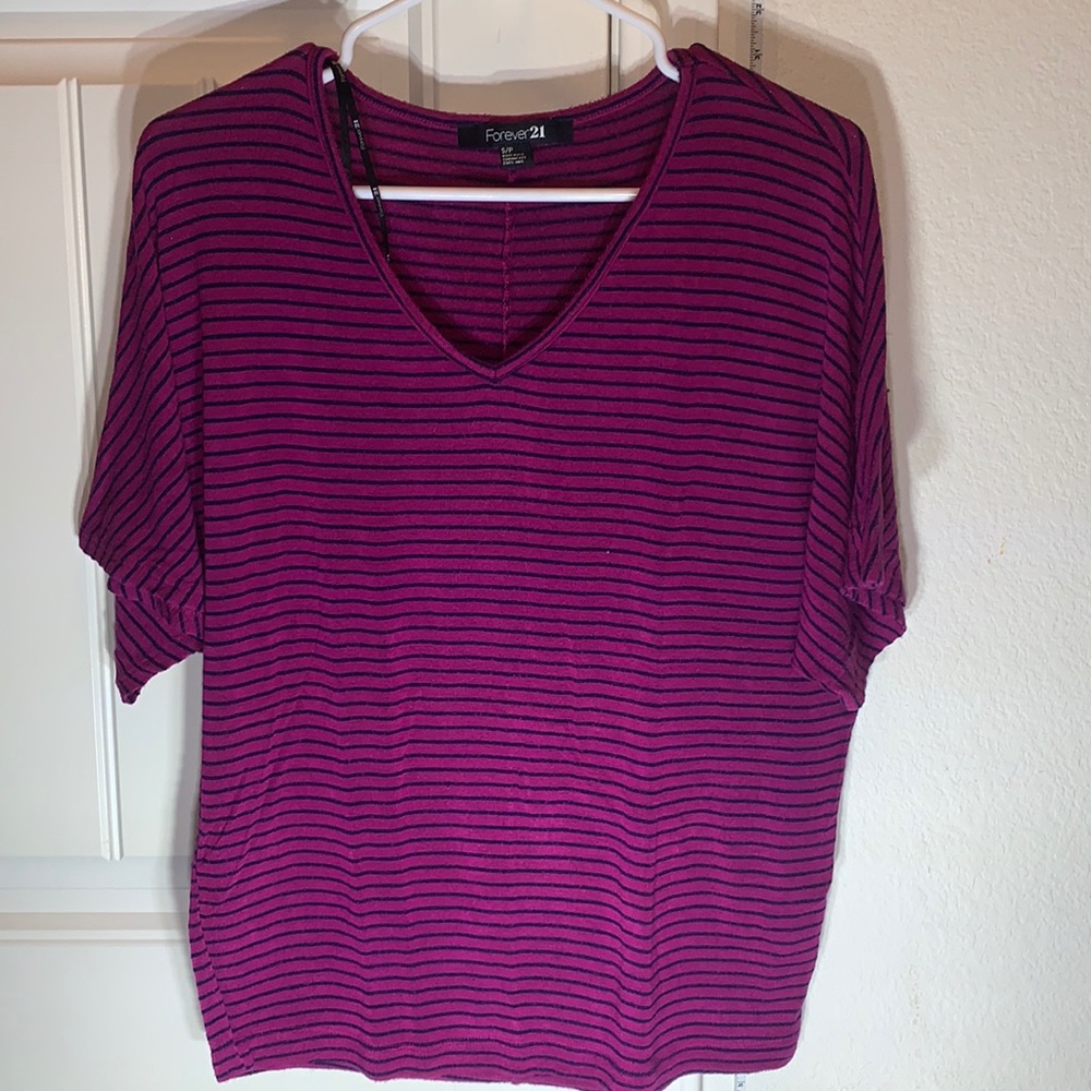 Forever 21 v-neck top small, stripes purple and black